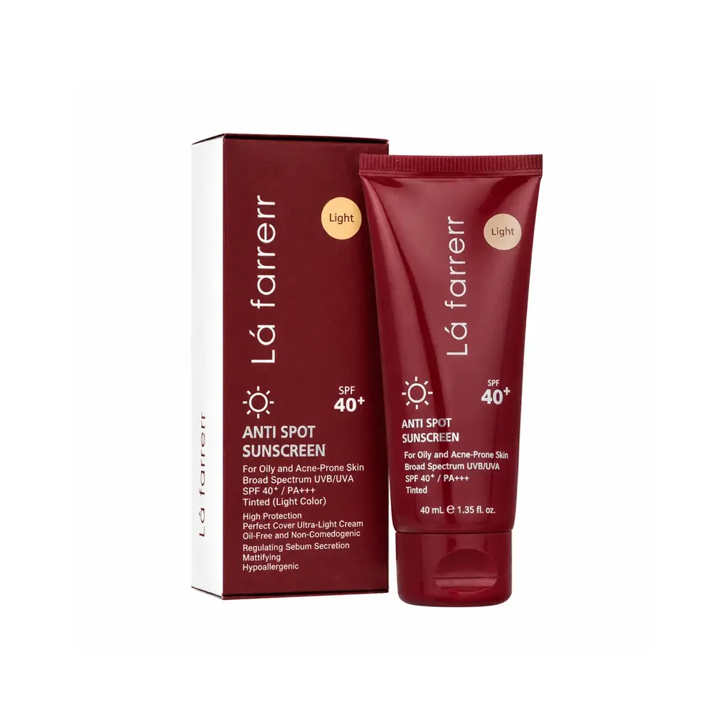 کرم ضد آفتاب و ضدلک SPF40 پوست چرب رنگ روشن لافارر